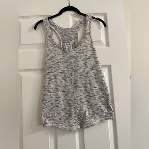 Lululemon Salute the Sun tank size 6